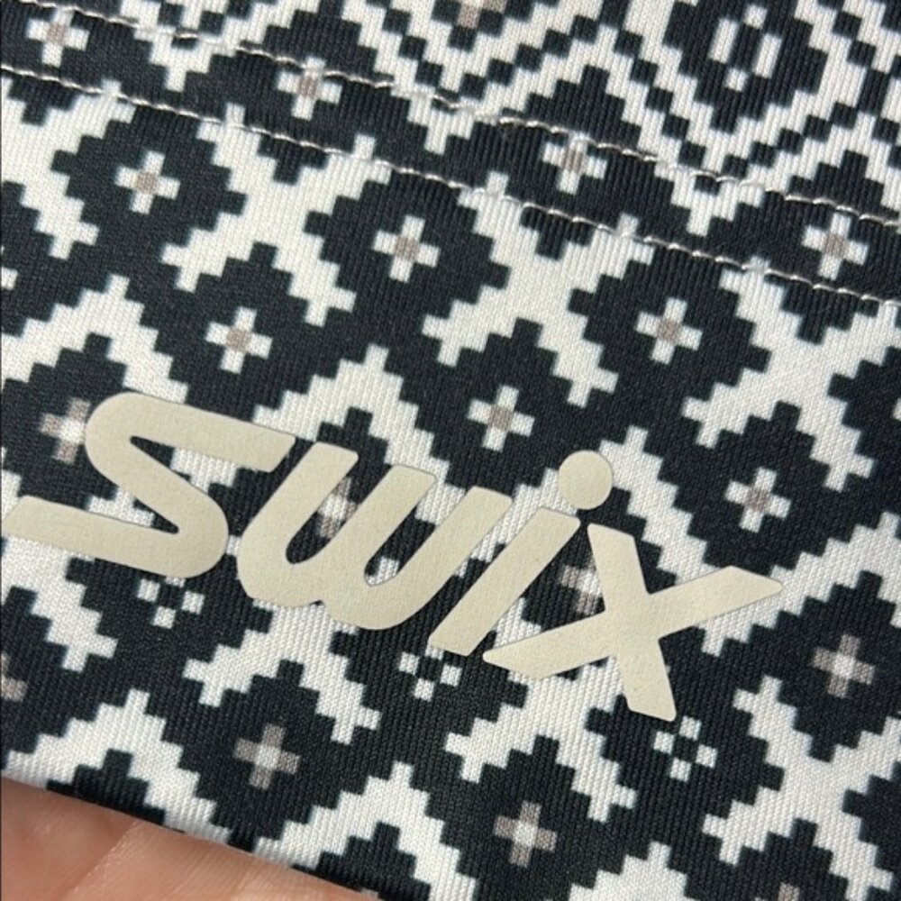 Swix Black and White Geometric Hat - Picture 2 of 6